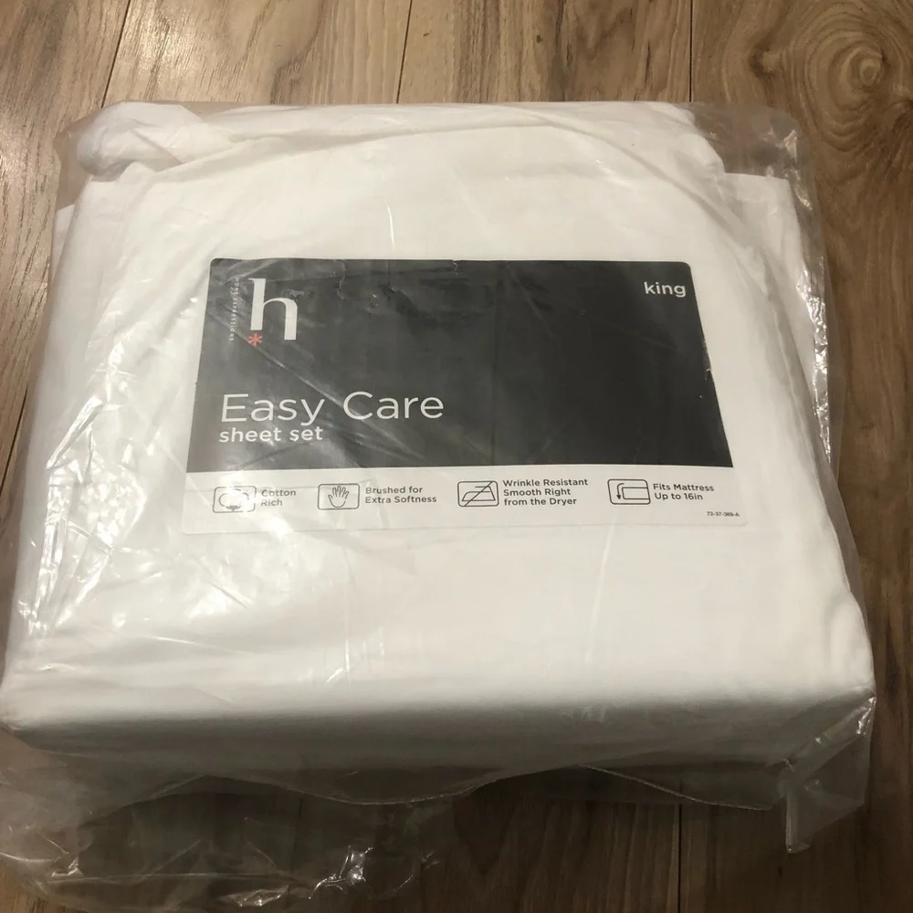 Home Expressions Easy Care 4 Piece Sheet Set, King Size, Bright White